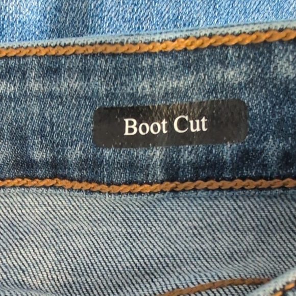 Judy Blue LA Boot Cut Button Fly JB82551MD Distressed Jeans 11/30          C178 - Picture 9 of 10